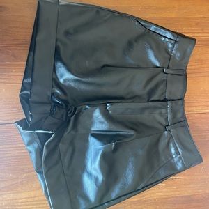 Hot Mom Style Leather Shorts with Pockets